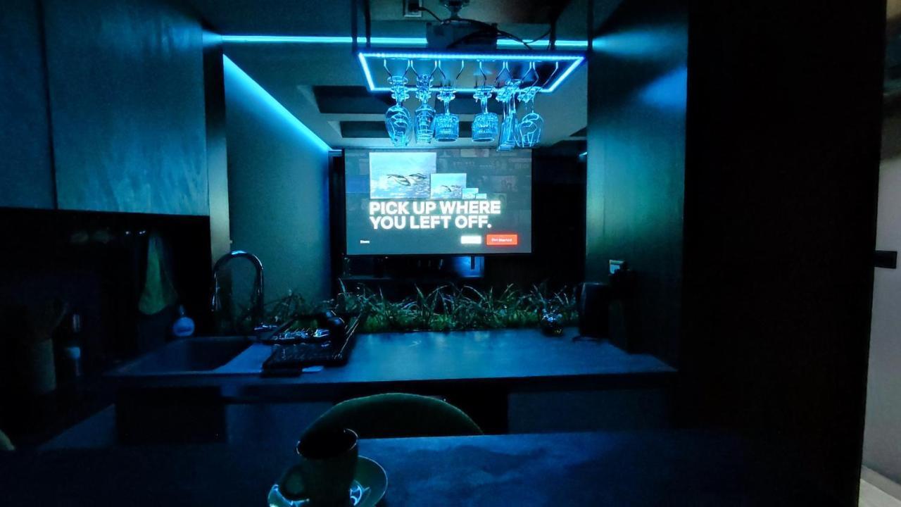 Smart Luxury Penthouse Suites - Private Sauna, Hot-Tub, Home Cinema At The Best Location In สโกเปีย ภายนอก รูปภาพ