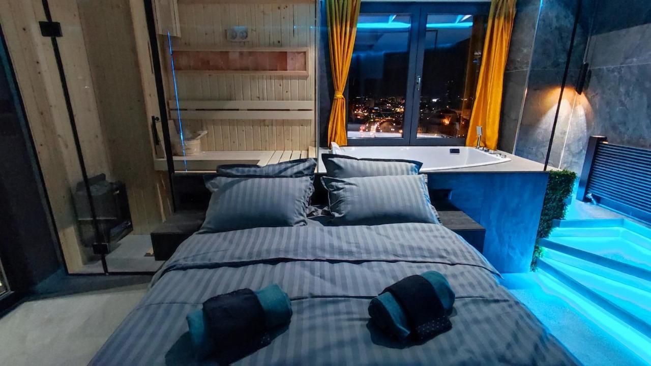 Smart Luxury Penthouse Suites - Private Sauna, Hot-Tub, Home Cinema At The Best Location In สโกเปีย ภายนอก รูปภาพ