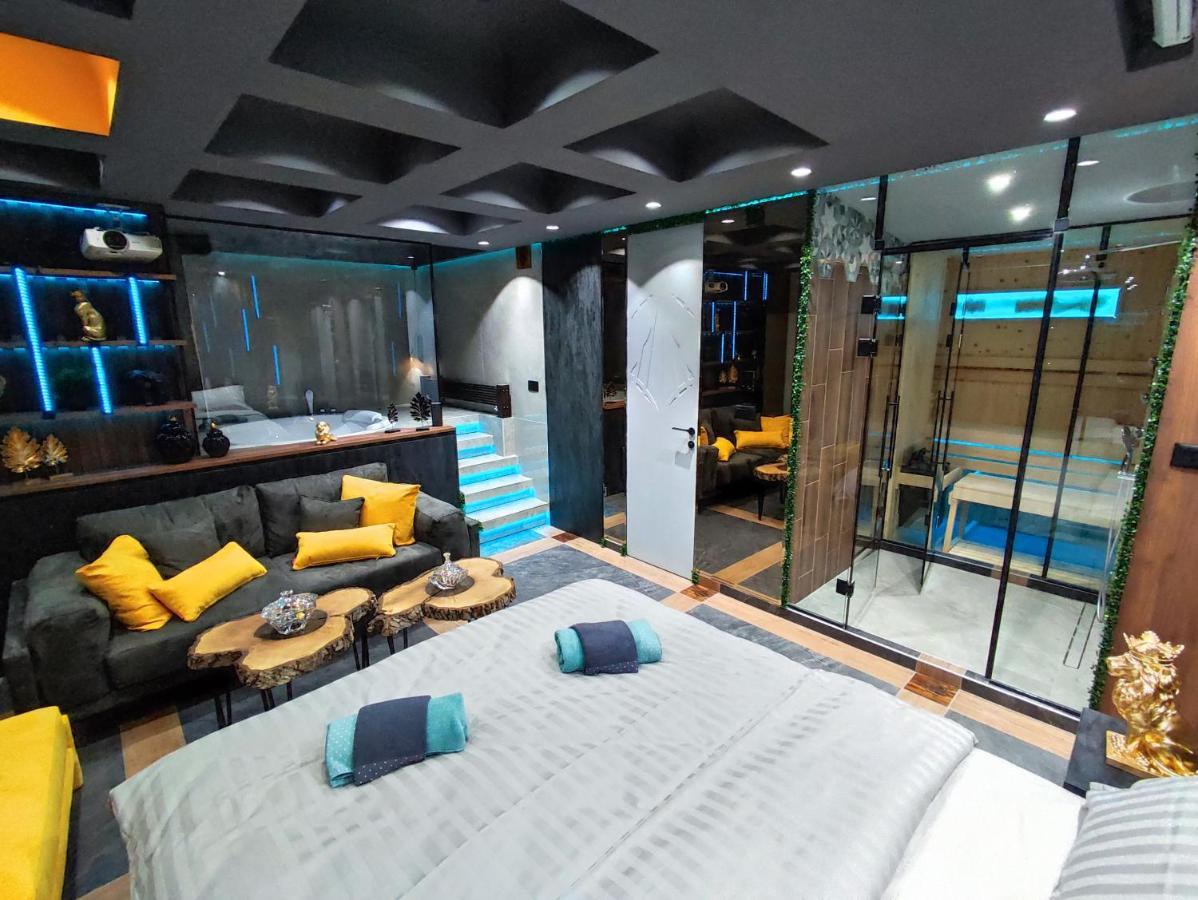 Smart Luxury Penthouse Suites - Private Sauna, Hot-Tub, Home Cinema At The Best Location In สโกเปีย ภายนอก รูปภาพ