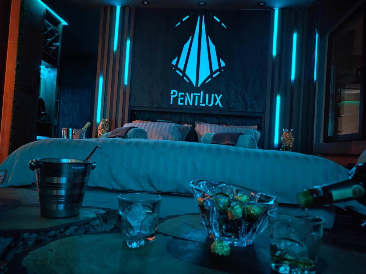 Smart Luxury Penthouse Suites - Private Sauna, Hot-Tub, Home Cinema At The Best Location In สโกเปีย ภายนอก รูปภาพ
