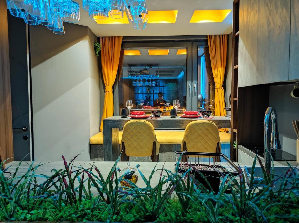 Smart Luxury Penthouse Suites - Private Sauna, Hot-Tub, Home Cinema At The Best Location In สโกเปีย ภายนอก รูปภาพ