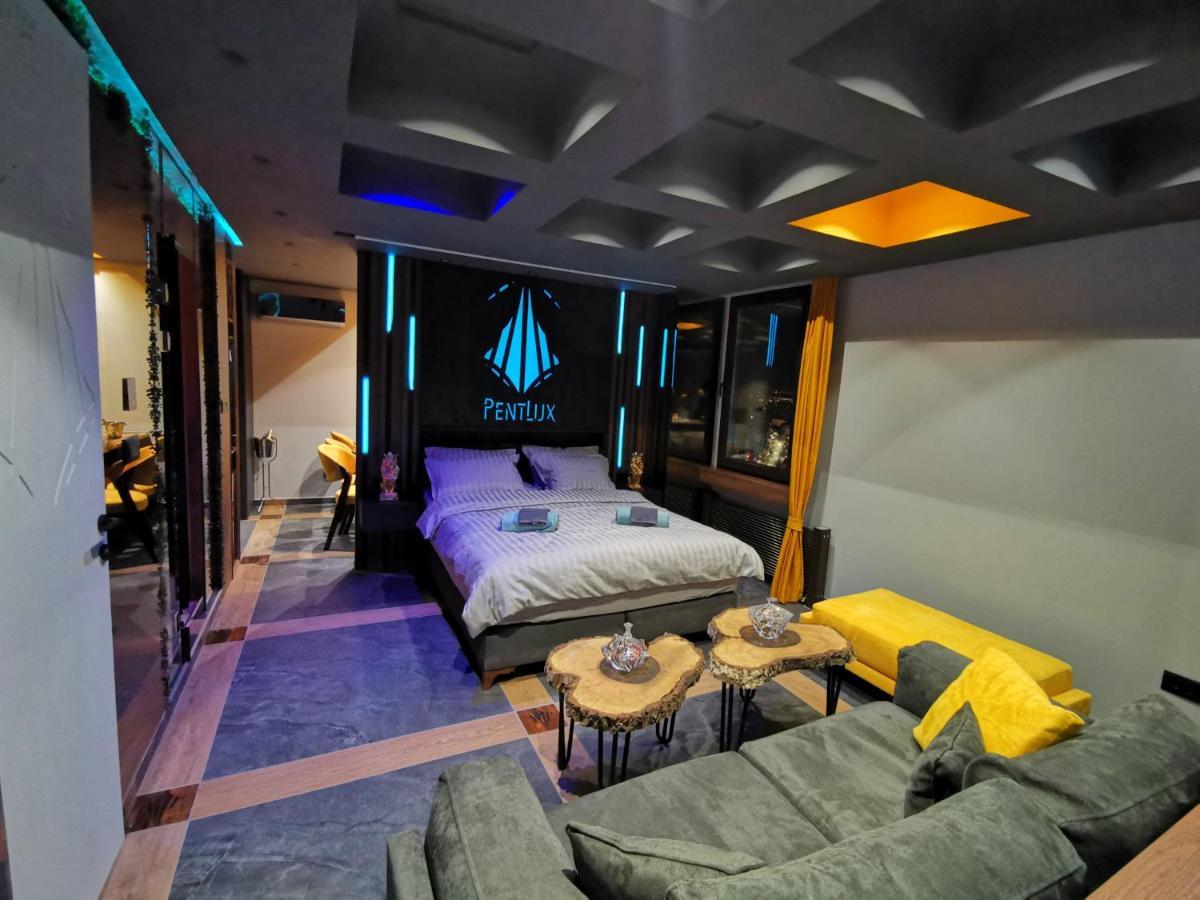 Smart Luxury Penthouse Suites - Private Sauna, Hot-Tub, Home Cinema At The Best Location In สโกเปีย ภายนอก รูปภาพ