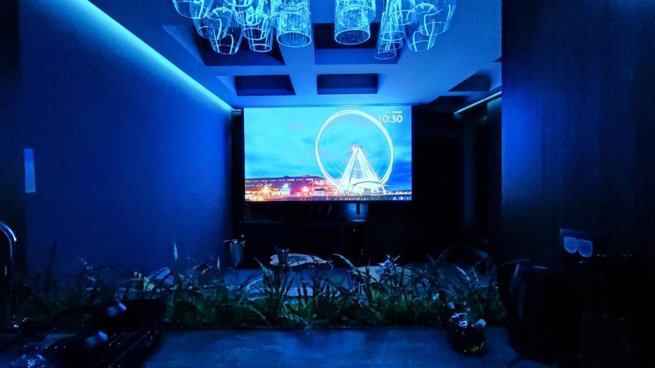 Smart Luxury Penthouse Suites - Private Sauna, Hot-Tub, Home Cinema At The Best Location In สโกเปีย ภายนอก รูปภาพ