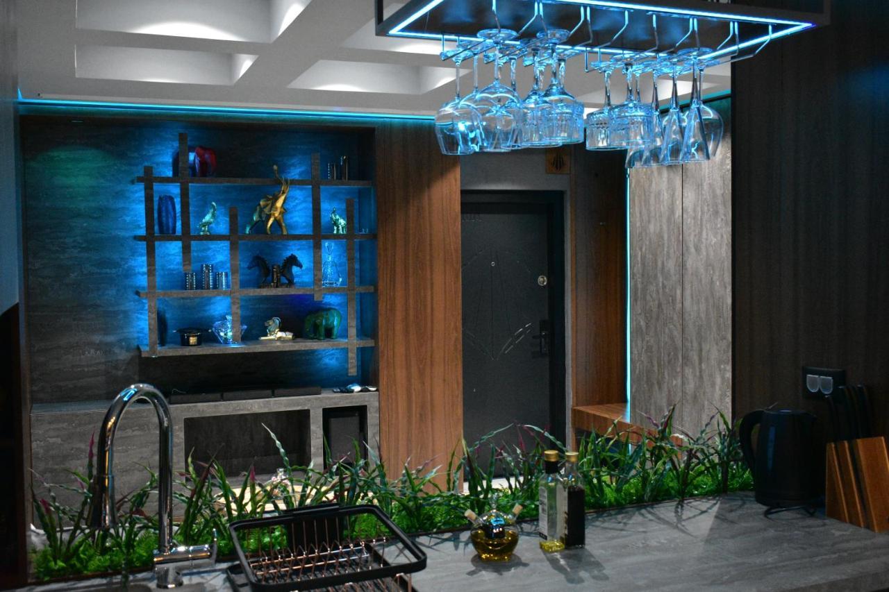 Smart Luxury Penthouse Suites - Private Sauna, Hot-Tub, Home Cinema At The Best Location In สโกเปีย ภายนอก รูปภาพ