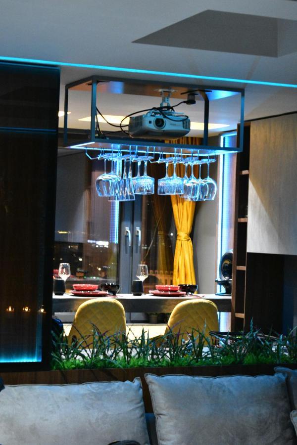 Smart Luxury Penthouse Suites - Private Sauna, Hot-Tub, Home Cinema At The Best Location In สโกเปีย ภายนอก รูปภาพ